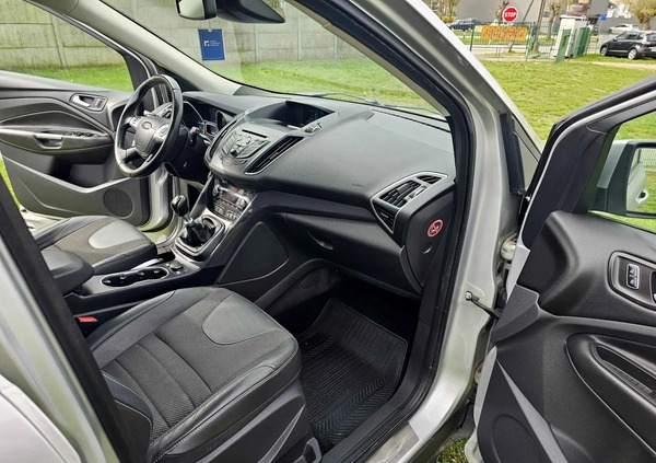 Ford Kuga cena 53900 przebieg: 199000, rok produkcji 2014 z Zielonka małe 436